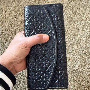 Elegant Black Embossed Women's Wallet